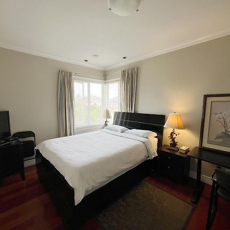 Lucky Room, A Comfortable Bedroom With Private Bathroom Close To Yvr Richmond Esterno foto